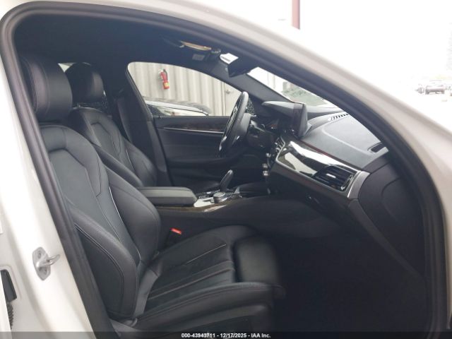 2021 BMW 530E WBA13AG07MCF47052 Photo 4