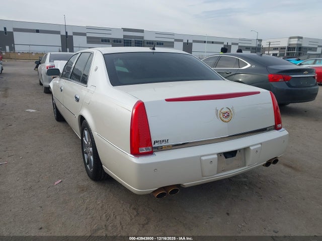 2008 CADILLAC DTS 1G6KD57908U110522 Photo 2