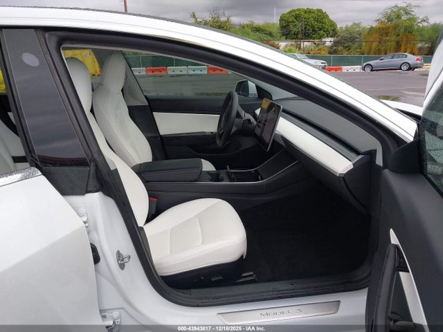 2020 TESLA MODEL 3 5YJ3E1EAXLF634976 Photo 4