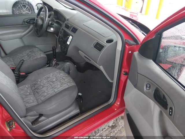 2005 FORD FOCUS 1FAFP34N75W251038 Photo 4