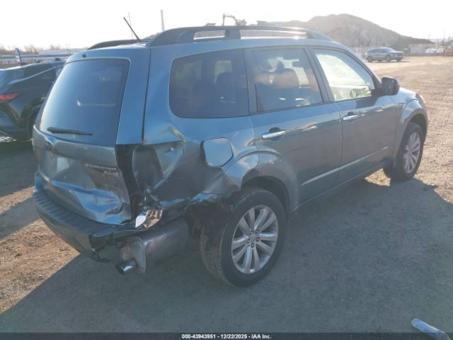 2013 SUBARU FORESTER JF2SHAEC6DH413558 Photo 3