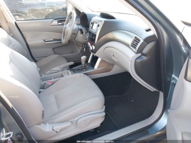 2013 SUBARU FORESTER JF2SHAEC6DH413558 Photo 4