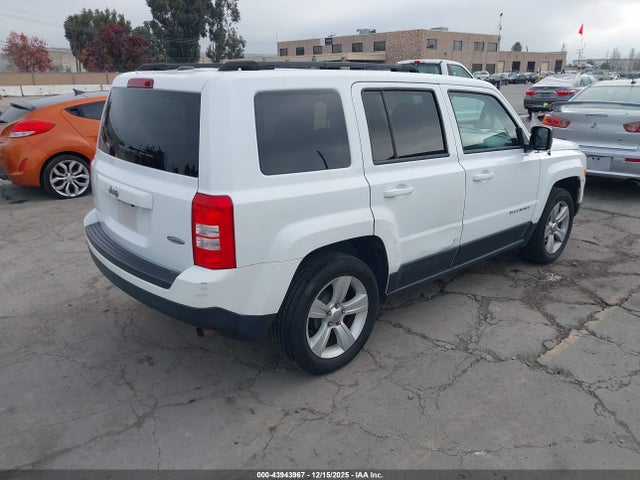 Jeep Patriot Latitude 2016 1C4NJPFA3GD615284 Image 4