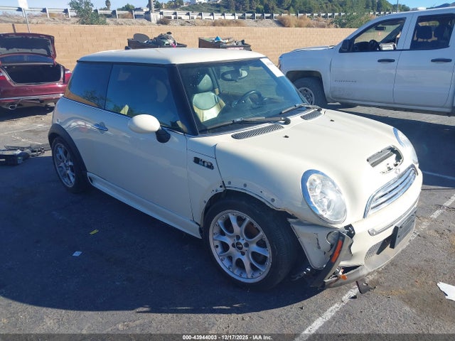 2006 MINI COOPER S WMWRE33546TL16703 Photo 0