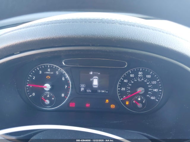 43944008 :رقم المزاد ، 5XYPG4A5XLG672030 vin ، 2020 Kia Sorento 3.3l Lx مزاد بيع