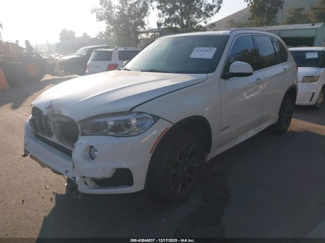 2018 BMW X5 5UXKR2C59J0Z15186 Photo 1