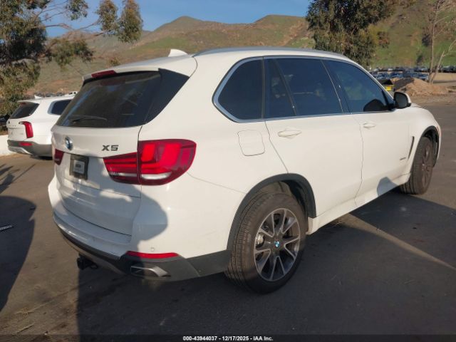 2018 BMW X5 5UXKR2C59J0Z15186 Photo 3