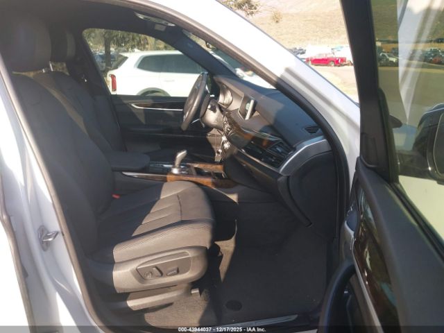 2018 BMW X5 5UXKR2C59J0Z15186 Photo 4