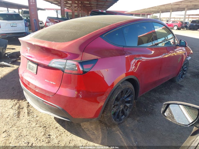 2024 TESLA MODEL Y 7SAYGAEE4RF092109 Photo 3