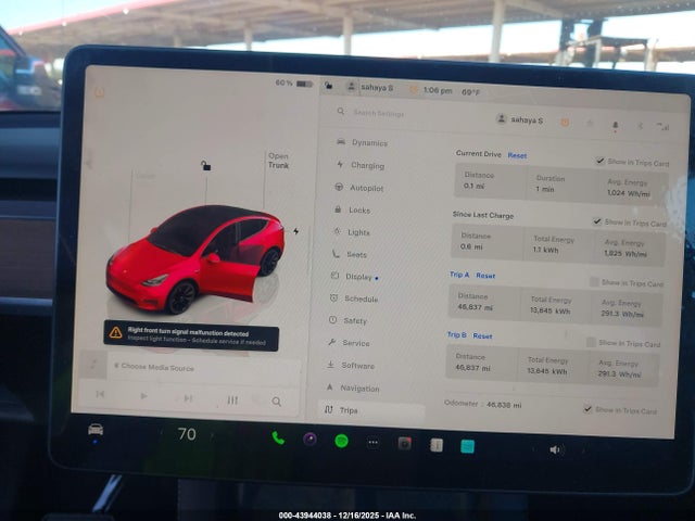 2024 TESLA MODEL Y 7SAYGAEE4RF092109 Photo 6