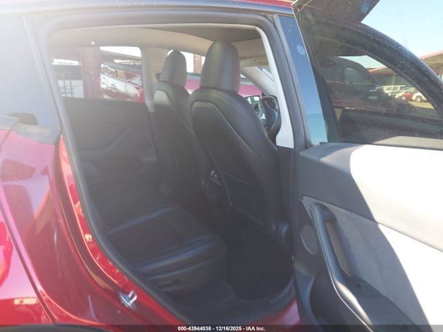 2024 TESLA MODEL Y 7SAYGAEE4RF092109 Photo 7