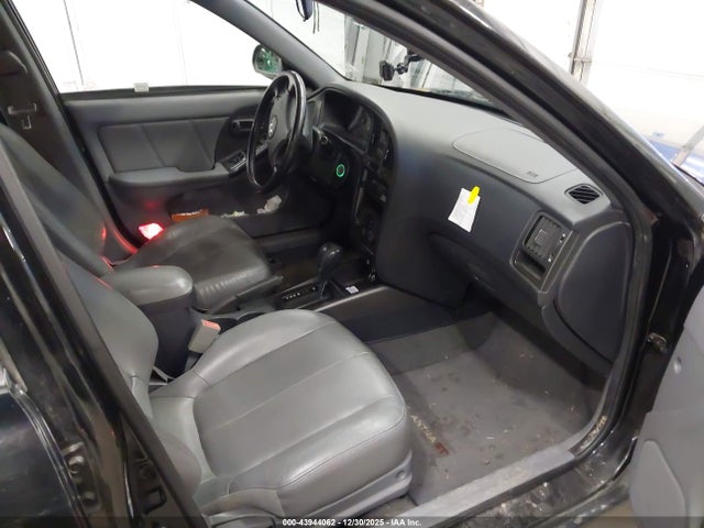 Продажа на аукционе авто 2005 Hyundai Elantra Gls/gt, vin: KMHDN56D85U151271, номер лота: 43944062