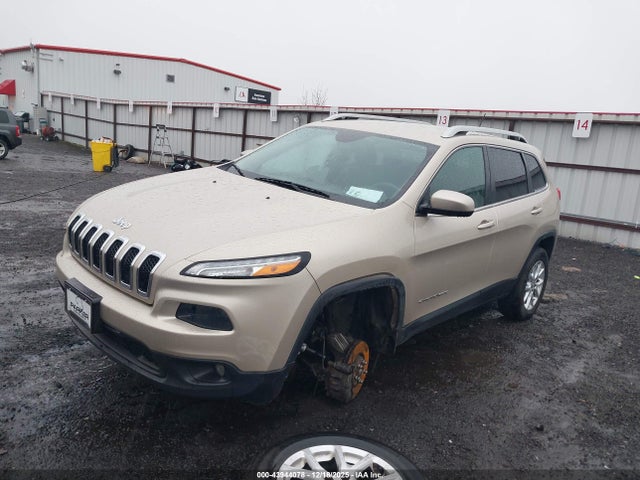43944078 :رقم المزاد ، 1C4PJMCS9EW223478 vin ، 2014 Jeep Cherokee Latitude مزاد بيع
