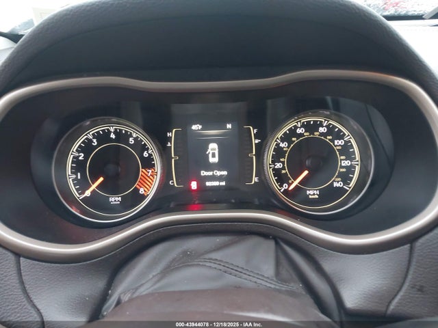 43944078 :رقم المزاد ، 1C4PJMCS9EW223478 vin ، 2014 Jeep Cherokee Latitude مزاد بيع