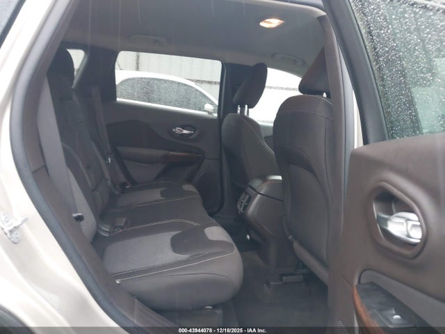 43944078 :رقم المزاد ، 1C4PJMCS9EW223478 vin ، 2014 Jeep Cherokee Latitude مزاد بيع