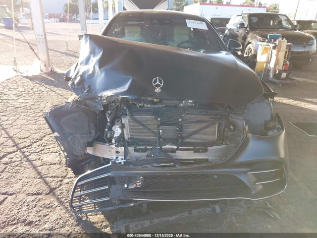 43944085 :رقم المزاد ، W1K6G7GB0NA133581 vin ، 2022 Mercedes-benz S 580 4matic مزاد بيع
