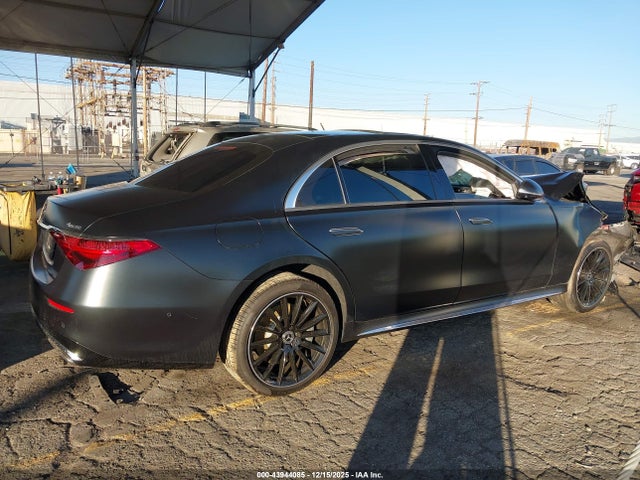 43944085 :رقم المزاد ، W1K6G7GB0NA133581 vin ، 2022 Mercedes-benz S 580 4matic مزاد بيع