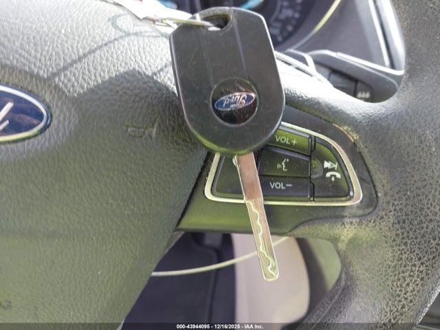 1FMCU0GD7HUB79194 Ford ESCAPE SE