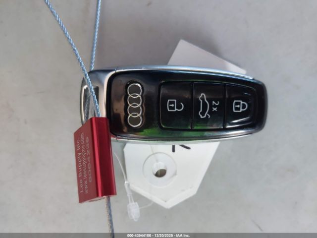 2021 AUDI Q8 WA1EVAF10MD013028 Photo 10