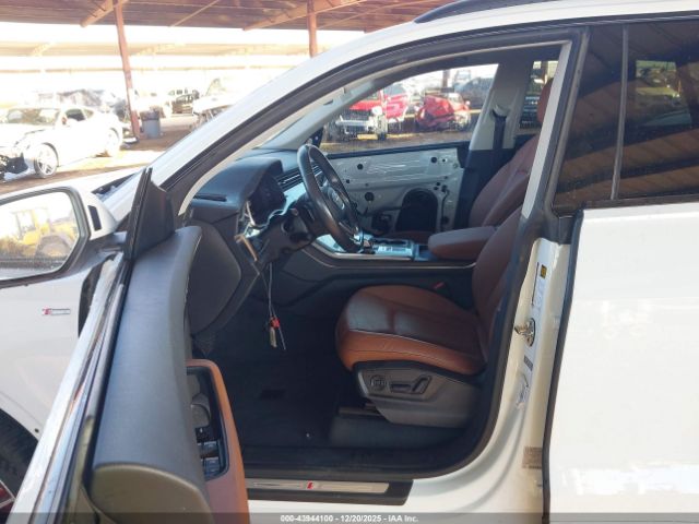 2021 AUDI Q8 WA1EVAF10MD013028 Photo 4