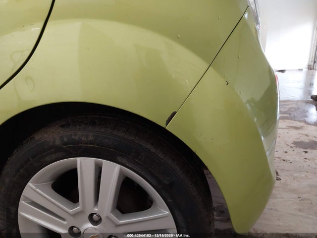 Chevrolet Spark 1lt Auto 2014 KL8CD6S93EC419975 Image 12