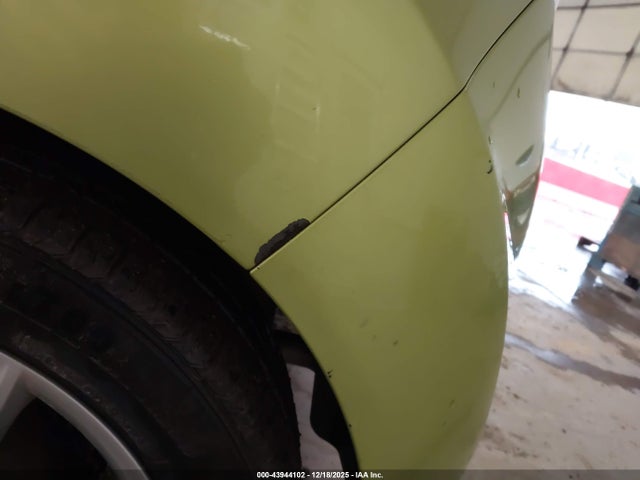 Chevrolet Spark 1lt Auto 2014 KL8CD6S93EC419975 Image 15