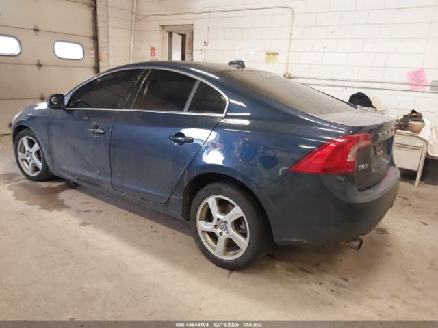 2013 VOLVO S60 YV1612FH1D2174003 Photo 2
