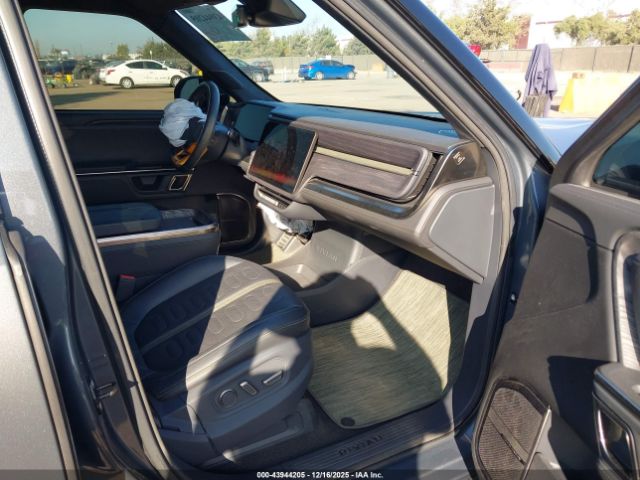 2022 RIVIAN R1T 7FCTGAAA8NN007692 Photo 4