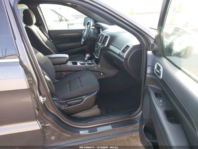 1C4RJFAG7MC635806 Jeep Grand Cherokee Laredo E 4x4