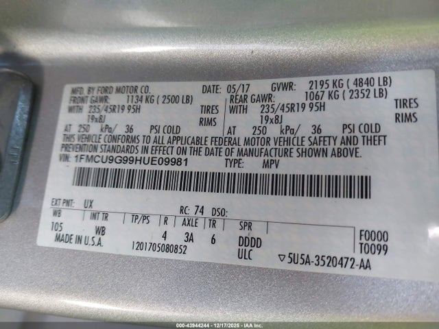 1FMCU9G99HUE09981 Ford ESCAPE SE
