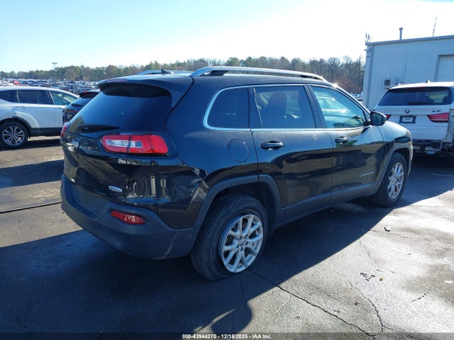 Продаж на аукціоні авто 2016 Jeep Cherokee Latitude, vin: 1C4PJMCB8GW194459, номер лоту: 43944270