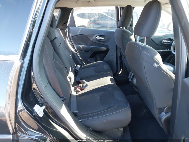 Продаж на аукціоні авто 2016 Jeep Cherokee Latitude, vin: 1C4PJMCB8GW194459, номер лоту: 43944270