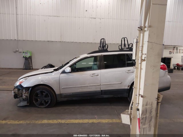4S4BRBLC3E3273502 Subaru Outback 2.5i Limited