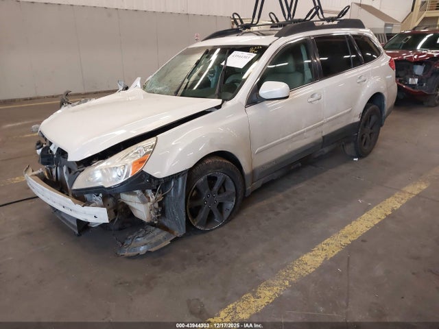 4S4BRBLC3E3273502 Subaru Outback 2.5i Limited