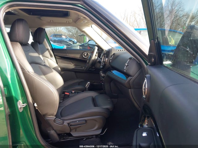 2020 MINI COUNTRYMAN WMZYX1C09L3M10380 Photo 4