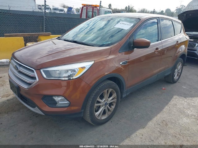 1FMCU9GD3HUA95085 Ford ESCAPE SE
