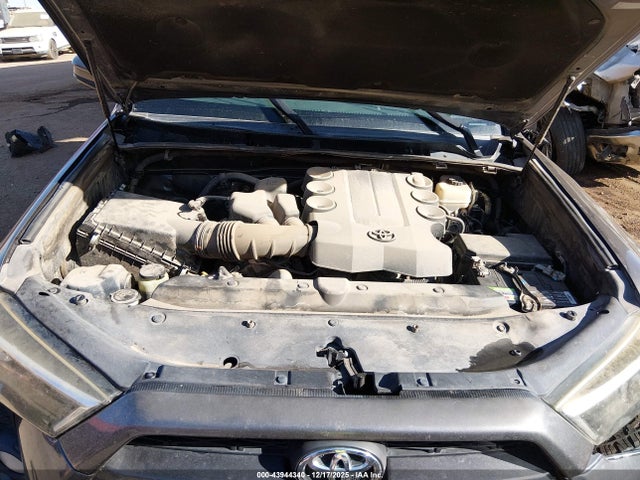 Toyota 4RUNNER SR5 2015 JTEZU5JR3F5100574 Image 10