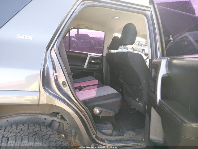 Toyota 4RUNNER SR5 2015 JTEZU5JR3F5100574 Image 8