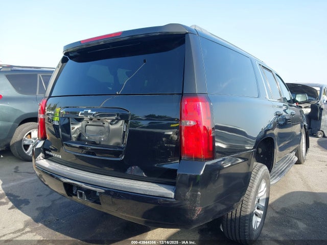 1GNSKHKC4JR349157 Chevrolet Suburban Lt
