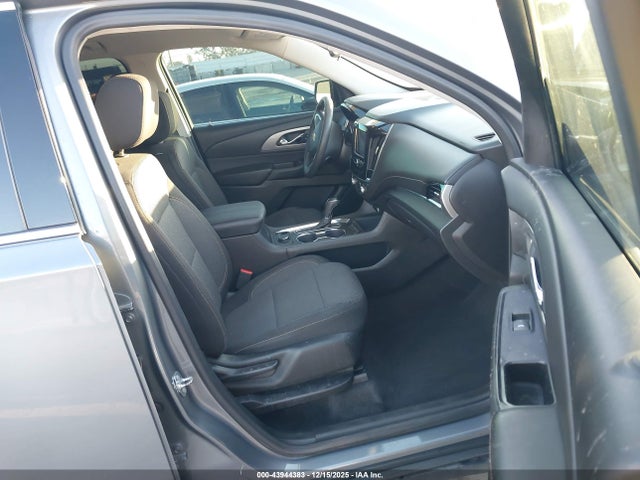 1GNERFKW7JJ220240 Chevrolet Traverse Ls