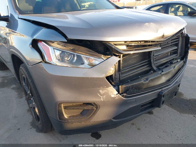 1GNERFKW7JJ220240 Chevrolet Traverse Ls