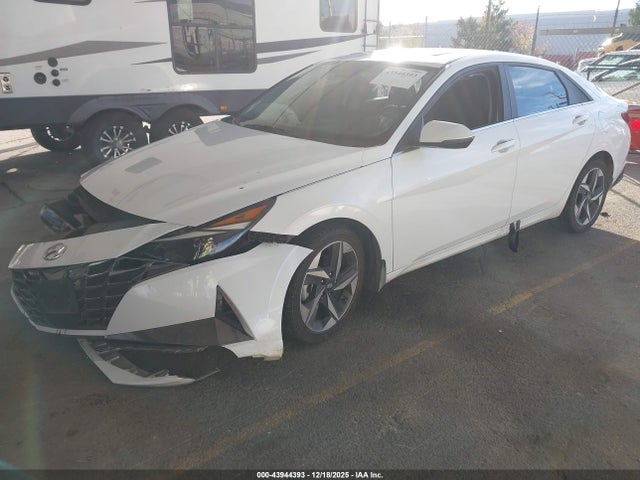 5NPLN4AGXNH083755 Hyundai ELANTRA SEL