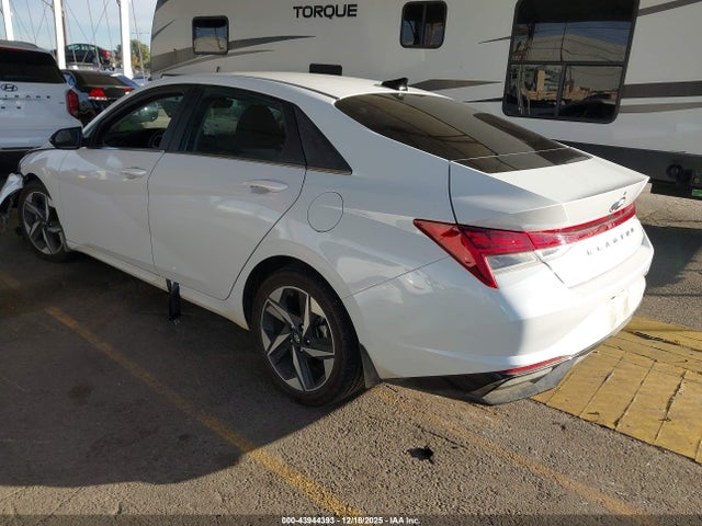 5NPLN4AGXNH083755 Hyundai ELANTRA SEL