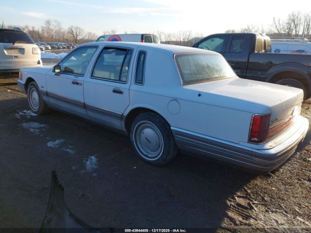 1990 LINCOLN TOWN CAR 1LNLM82F5LY607417 Photo 2