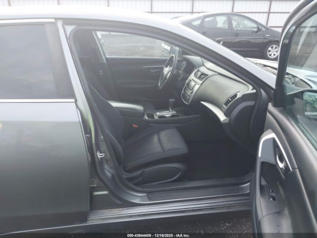 2016 NISSAN ALTIMA 1N4AL3AP8GC245393 Photo 4