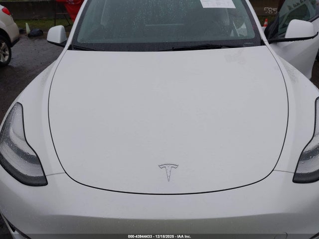 2021 TESLA MODEL Y 5YJYGAEE0MF214146 Photo 9