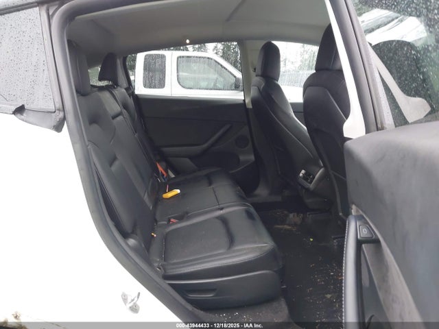 2021 TESLA MODEL Y 5YJYGAEE0MF214146 Photo 7
