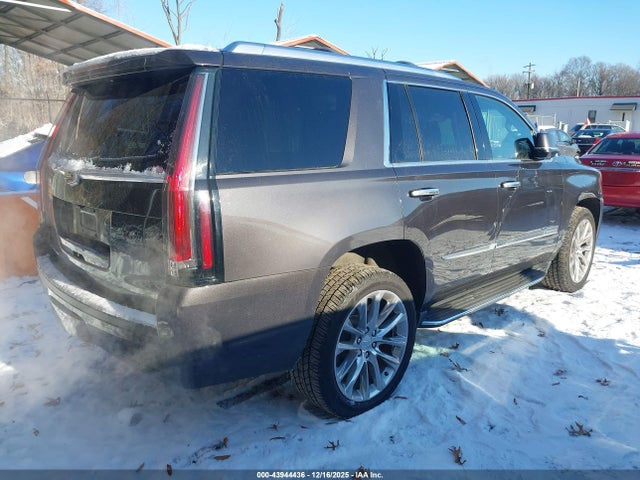 2017 CADILLAC ESCALADE 1GYS4BKJ2HR204816 Photo 3