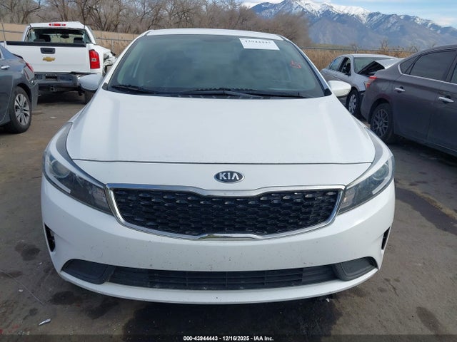 3KPFL4A72JE226585 KIA FORTE LX