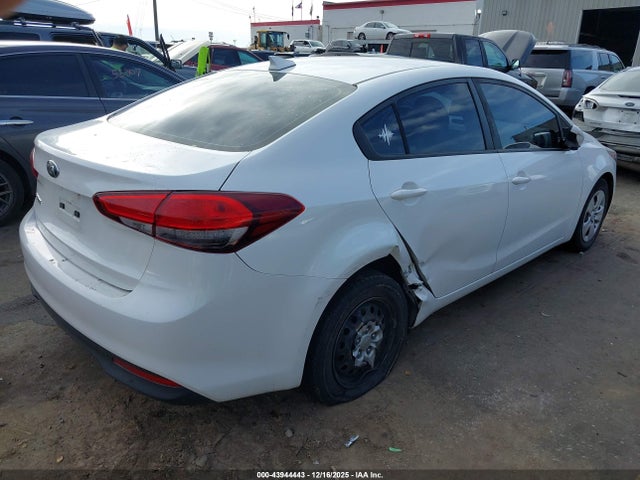 3KPFL4A72JE226585 KIA FORTE LX